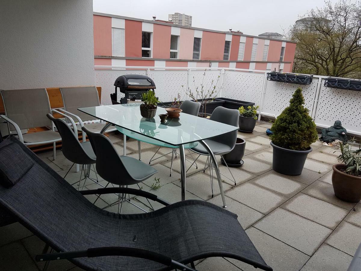 Zimmer in Penthouse-Wohnung Windisch Exterior foto